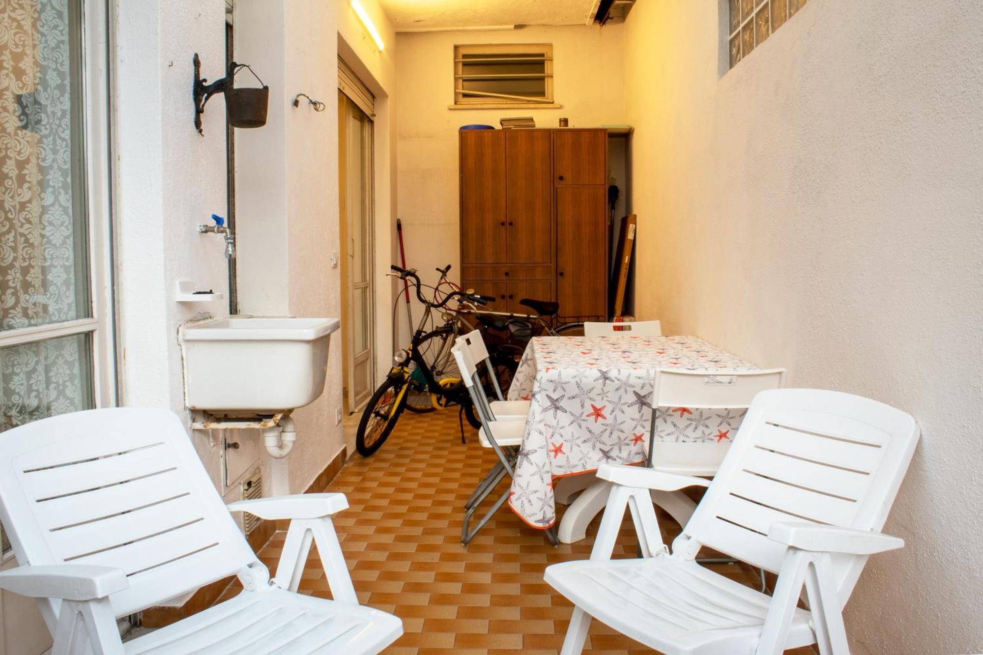 100 Metri Dal Mare Relax A Due Passi Dal Centro Apartment Finale Ligure Exterior photo